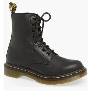 Dr. Martens 1460 Pascal Boots